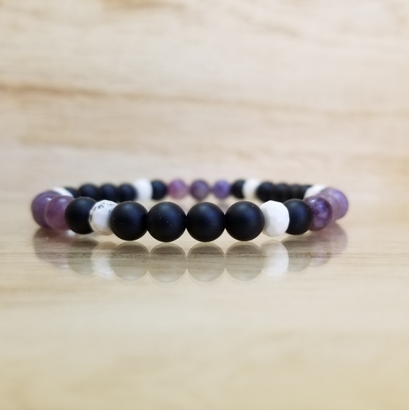 Lepidolite Black Onyx & Turquoise Stretch Bracelet - Picture 3 of 6